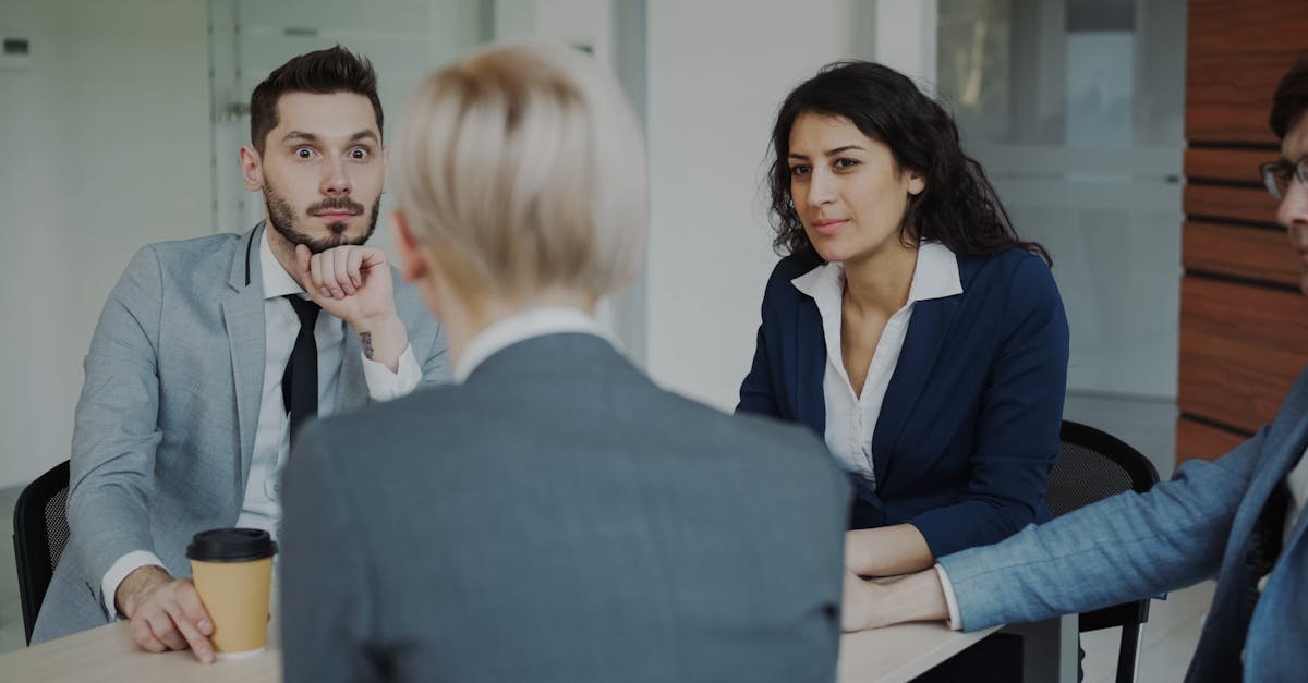 Od konfliktu do współpracy: 7 kroków, które wzmocnią Twój zespół