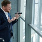 Mniej nacisku, więcej wyników: rozmowy sprzedażowe oparte na zaufaniu