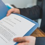 Nie płać więcej niż musisz: negocjuj warunki kredytu hipotecznego jak profesjonalista